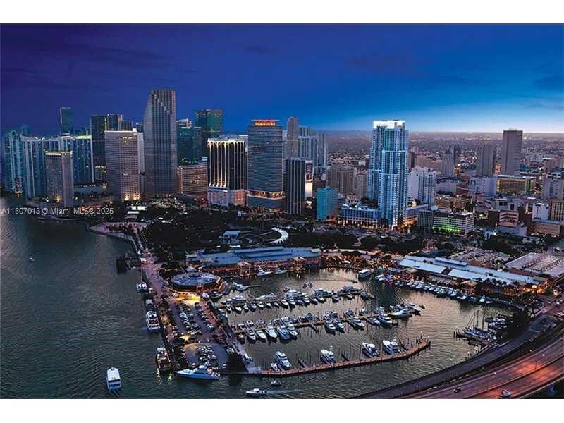 VIZCAYNE SOUTH CONDO - Residential Lease