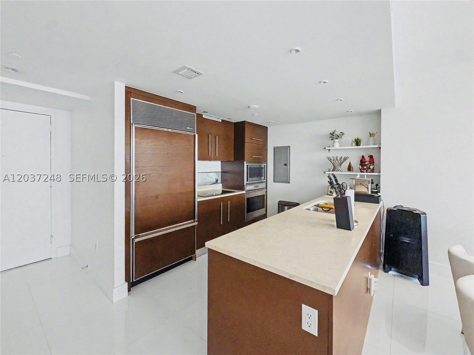 465 Brickell Ave 1605