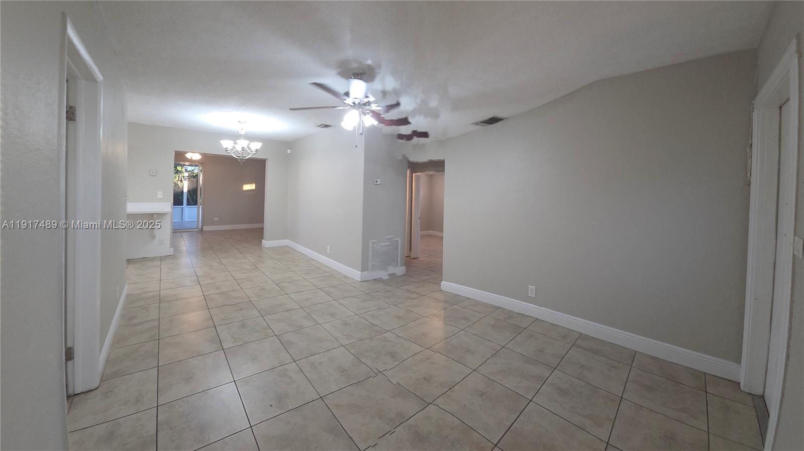 TWIN LAKES HOMES SEC 4 - Residential Lease