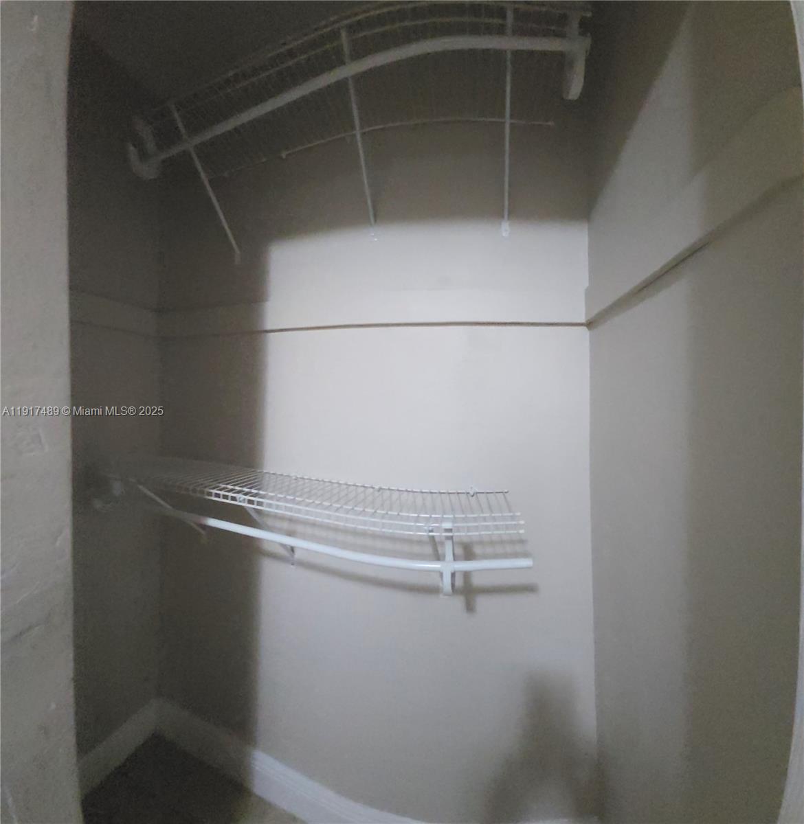 TWIN LAKES HOMES SEC 4 - Residential Lease