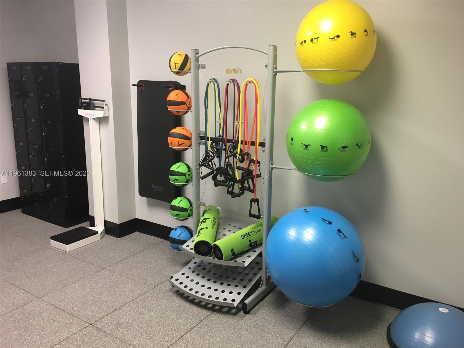 WAVE CONDO - Residential