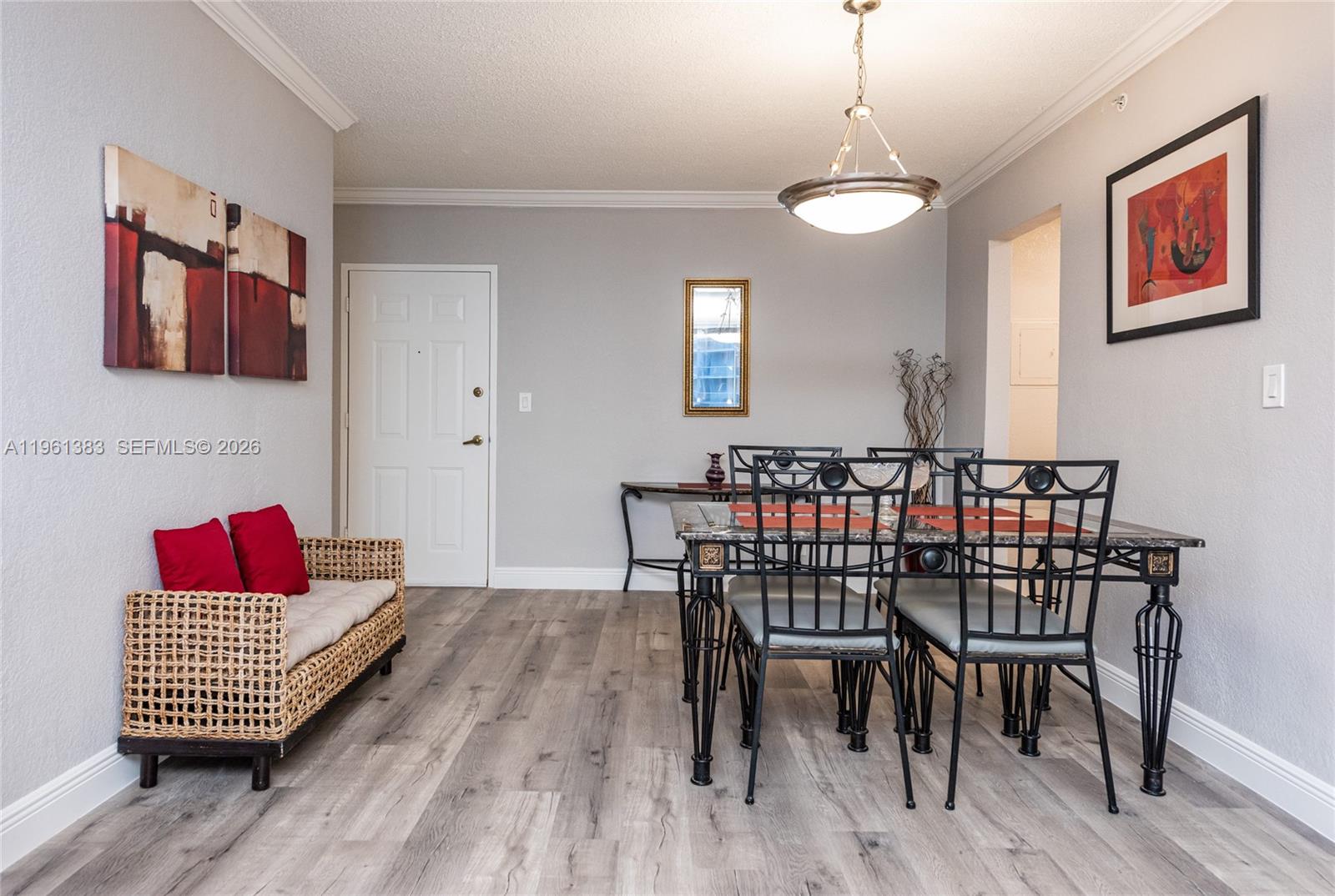 WAVE CONDO - Residential