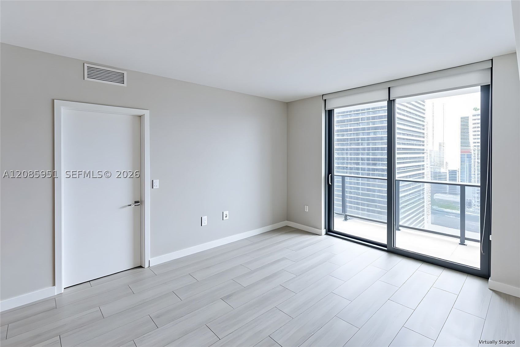 45 SW 9th St 3105