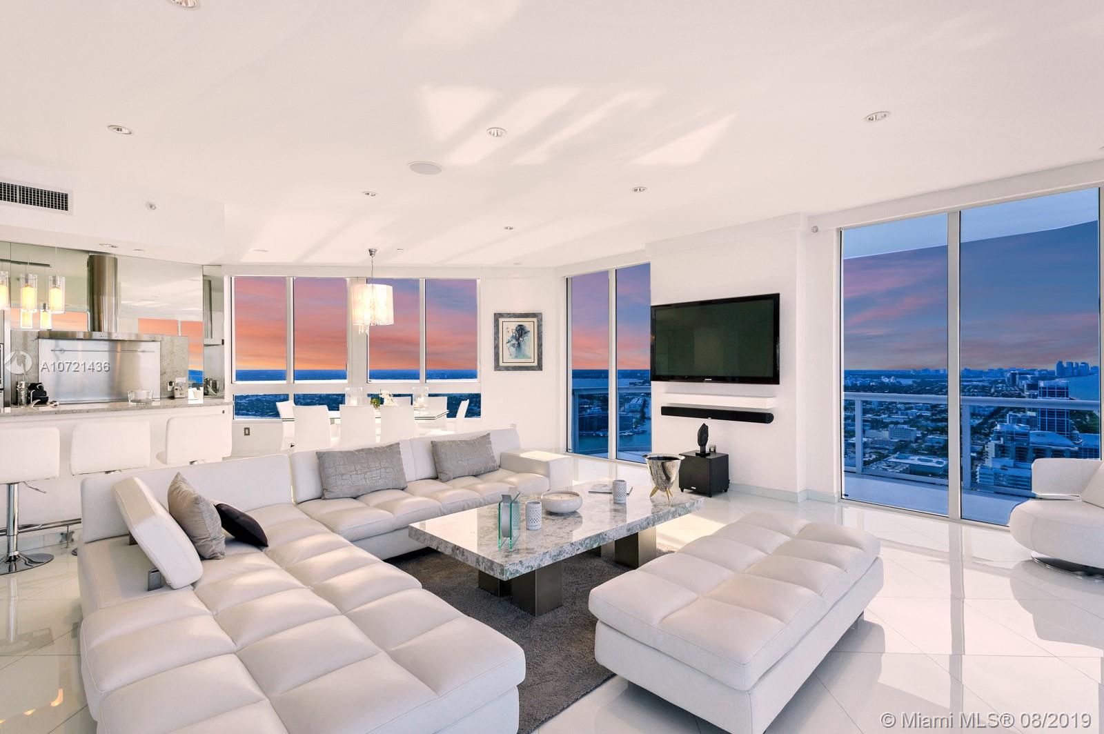 AKOYA CONDO - Residential