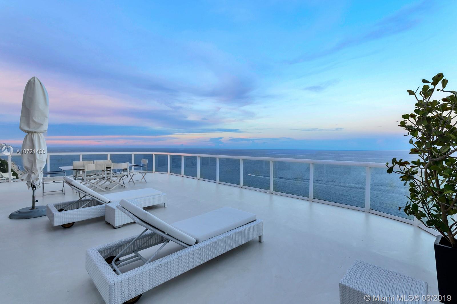 AKOYA CONDO - Residential