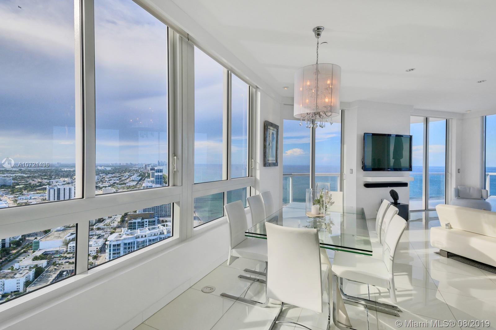 AKOYA CONDO - Residential