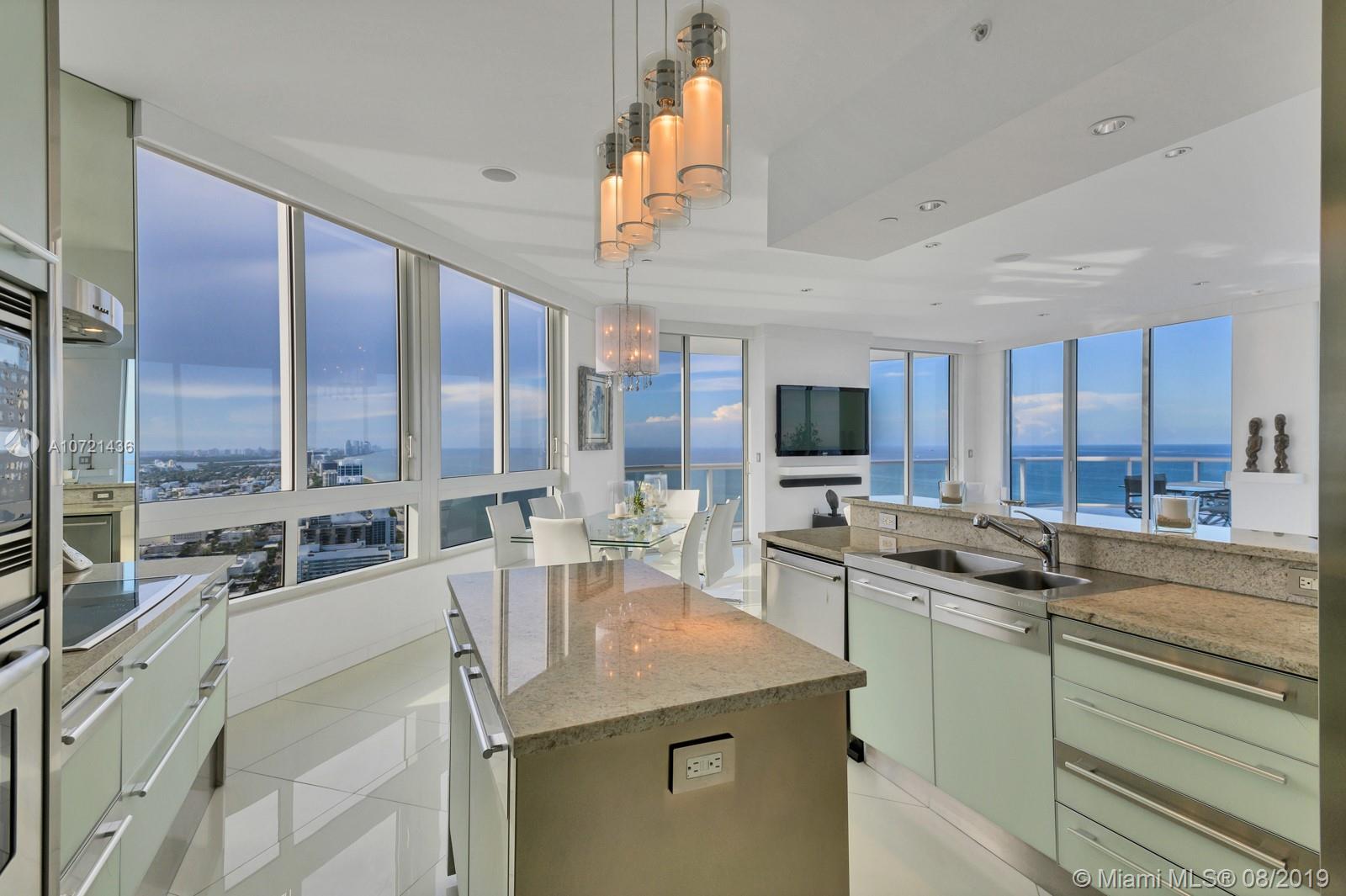 AKOYA CONDO - Residential