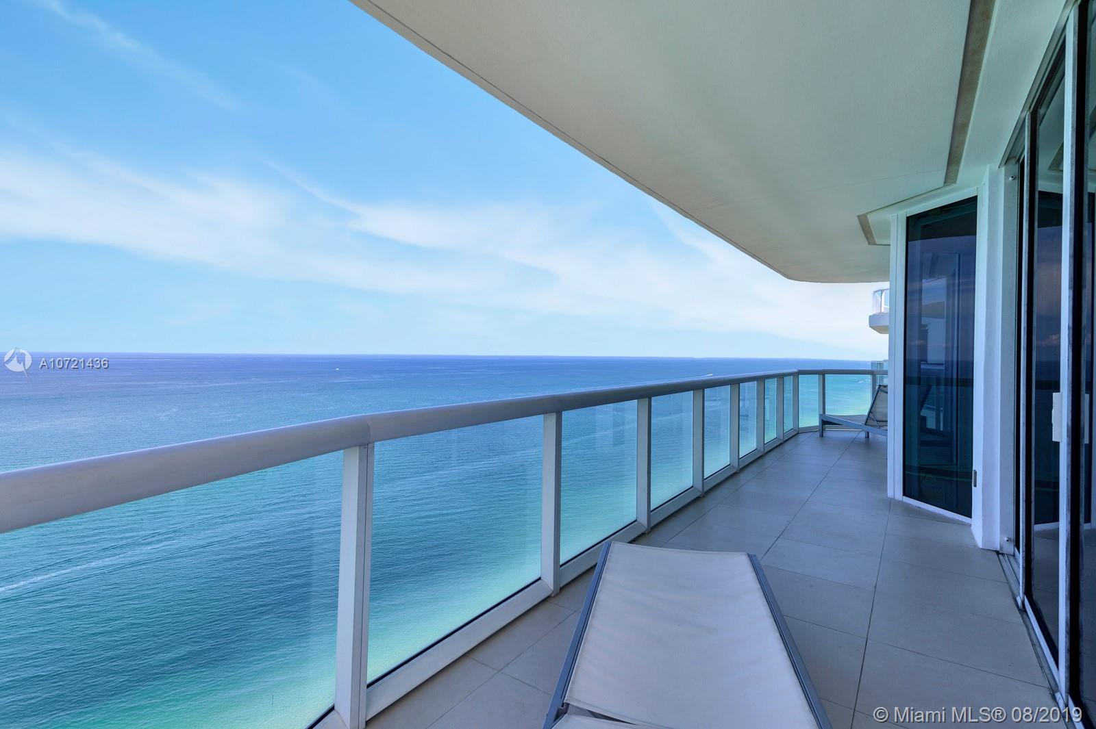 AKOYA CONDO - Residential