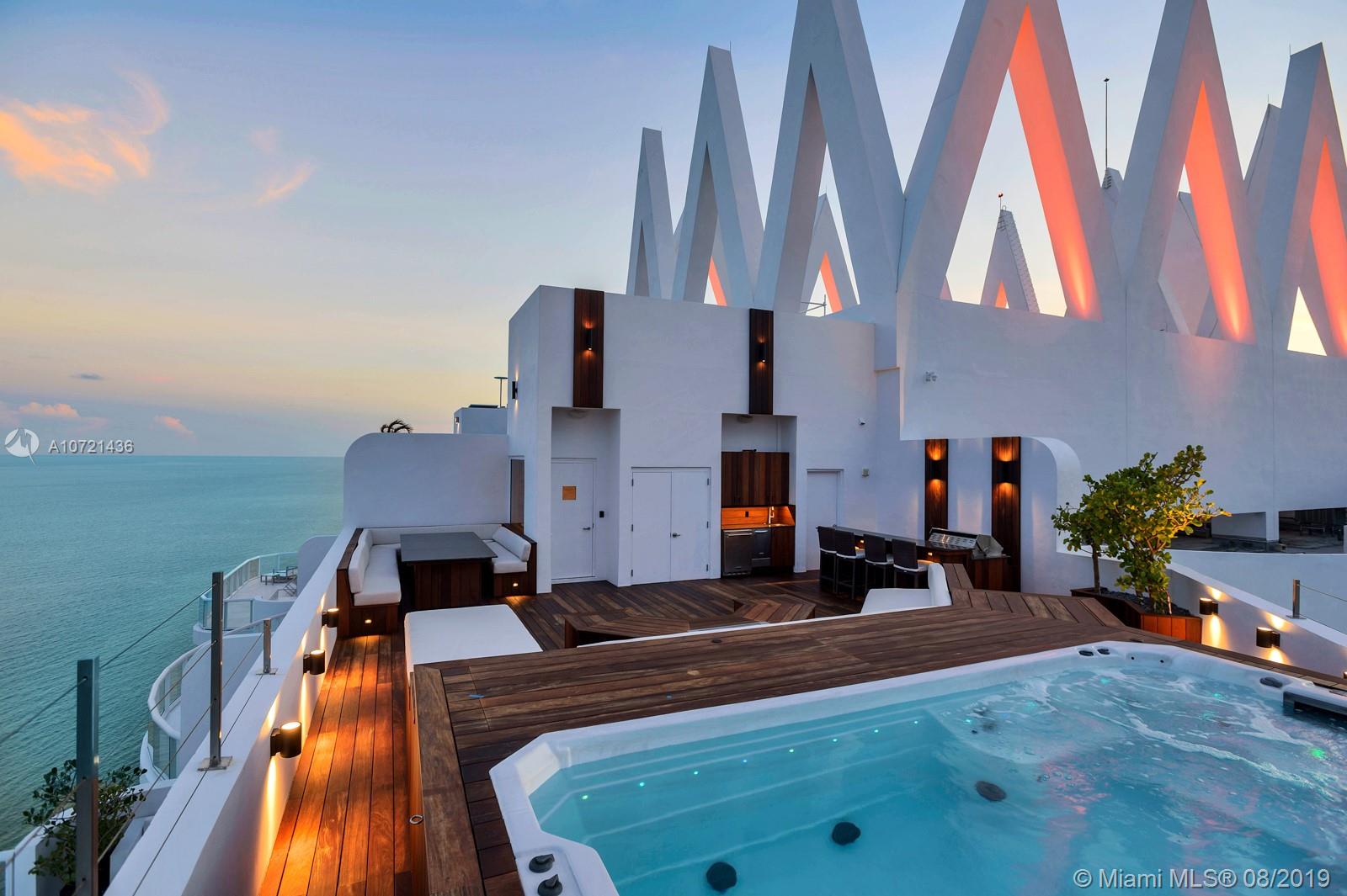 AKOYA CONDO - Residential