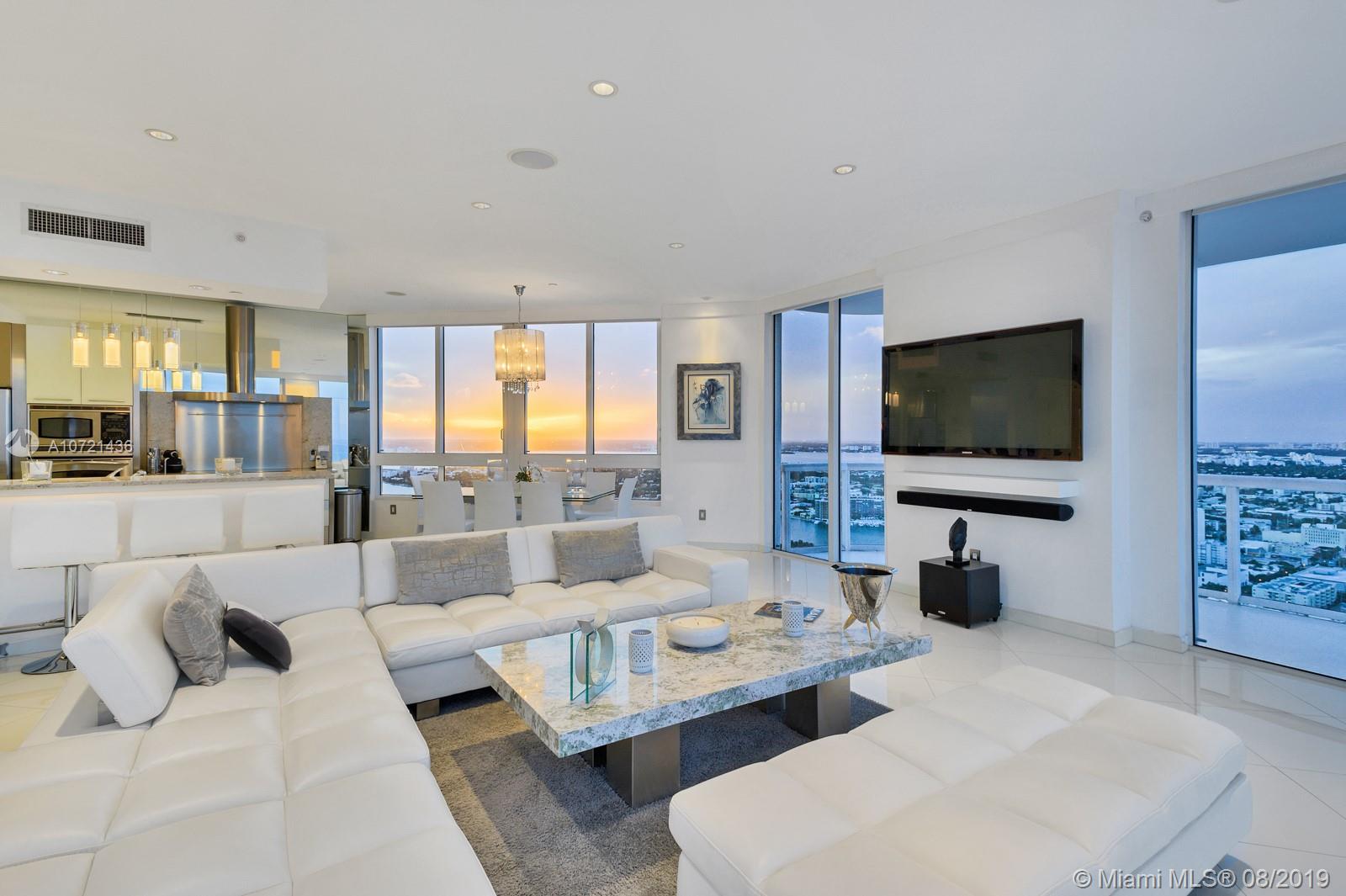 AKOYA CONDO - Residential