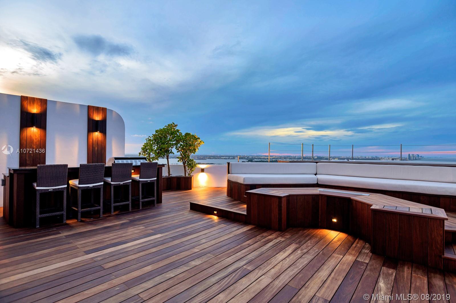 AKOYA CONDO - Residential