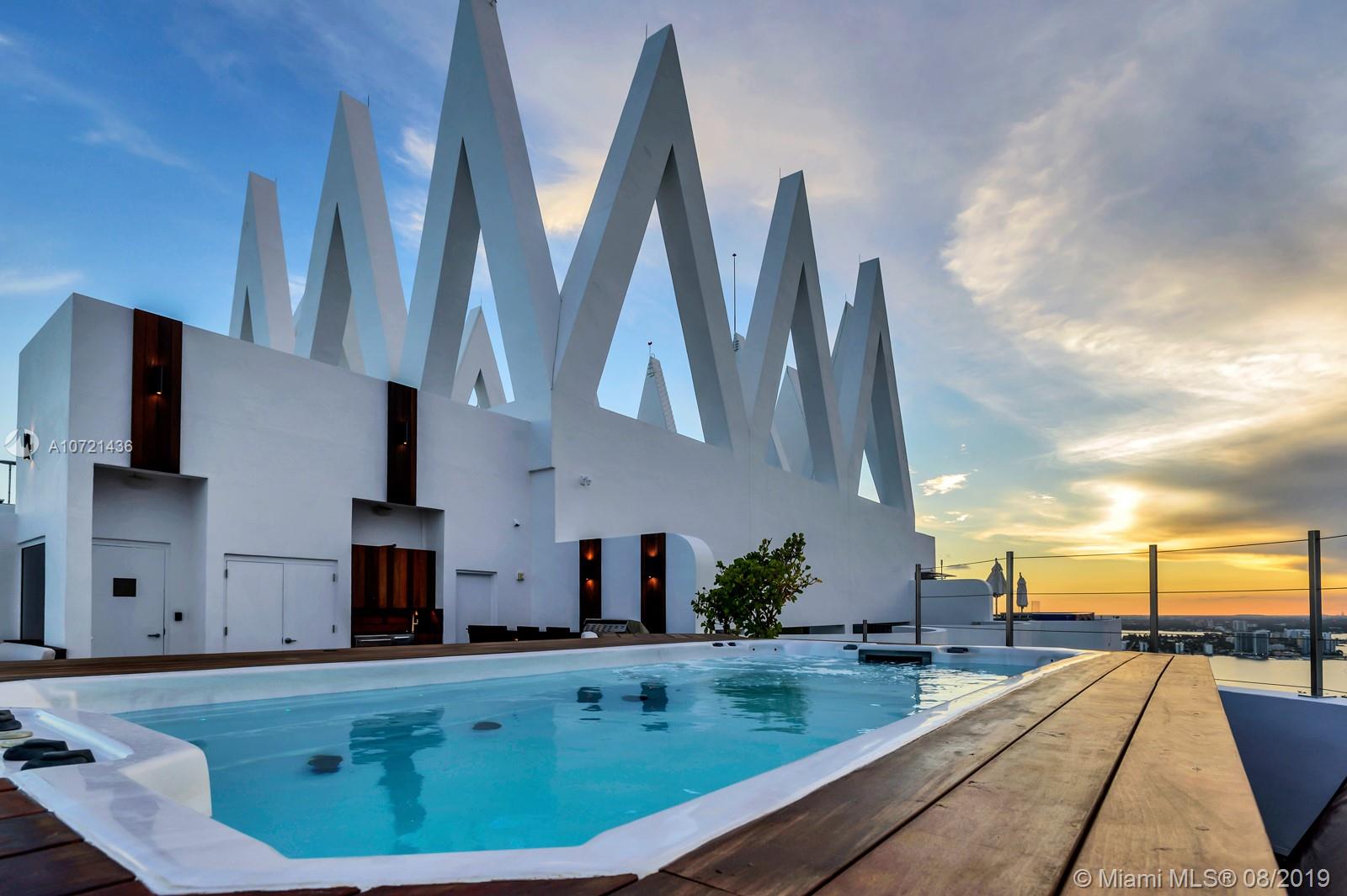 AKOYA CONDO - Residential