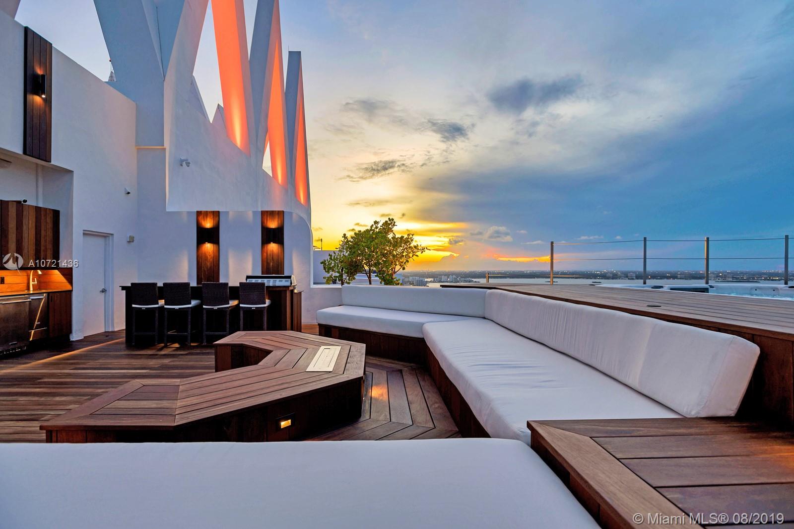 AKOYA CONDO - Residential