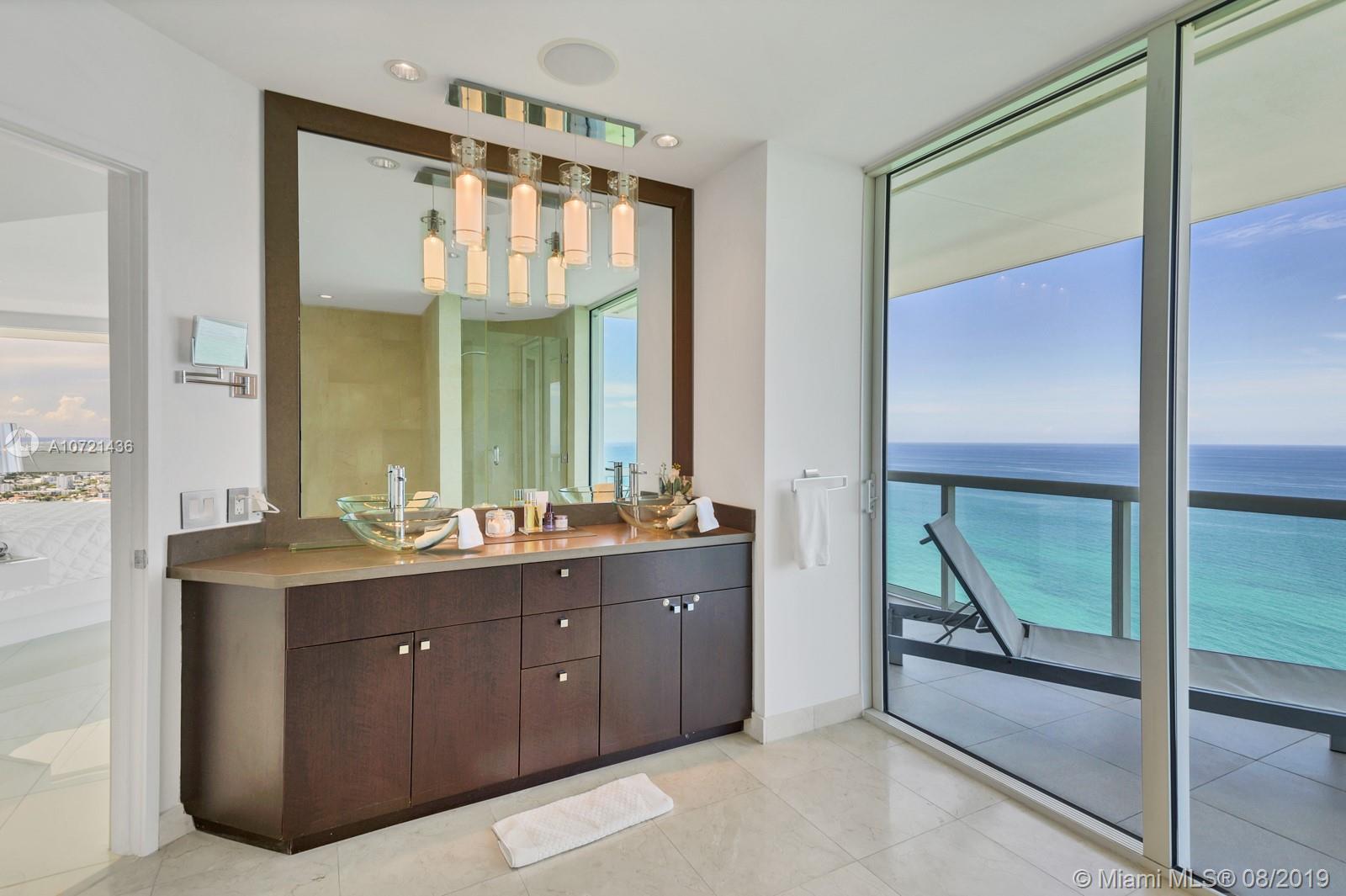 AKOYA CONDO - Residential