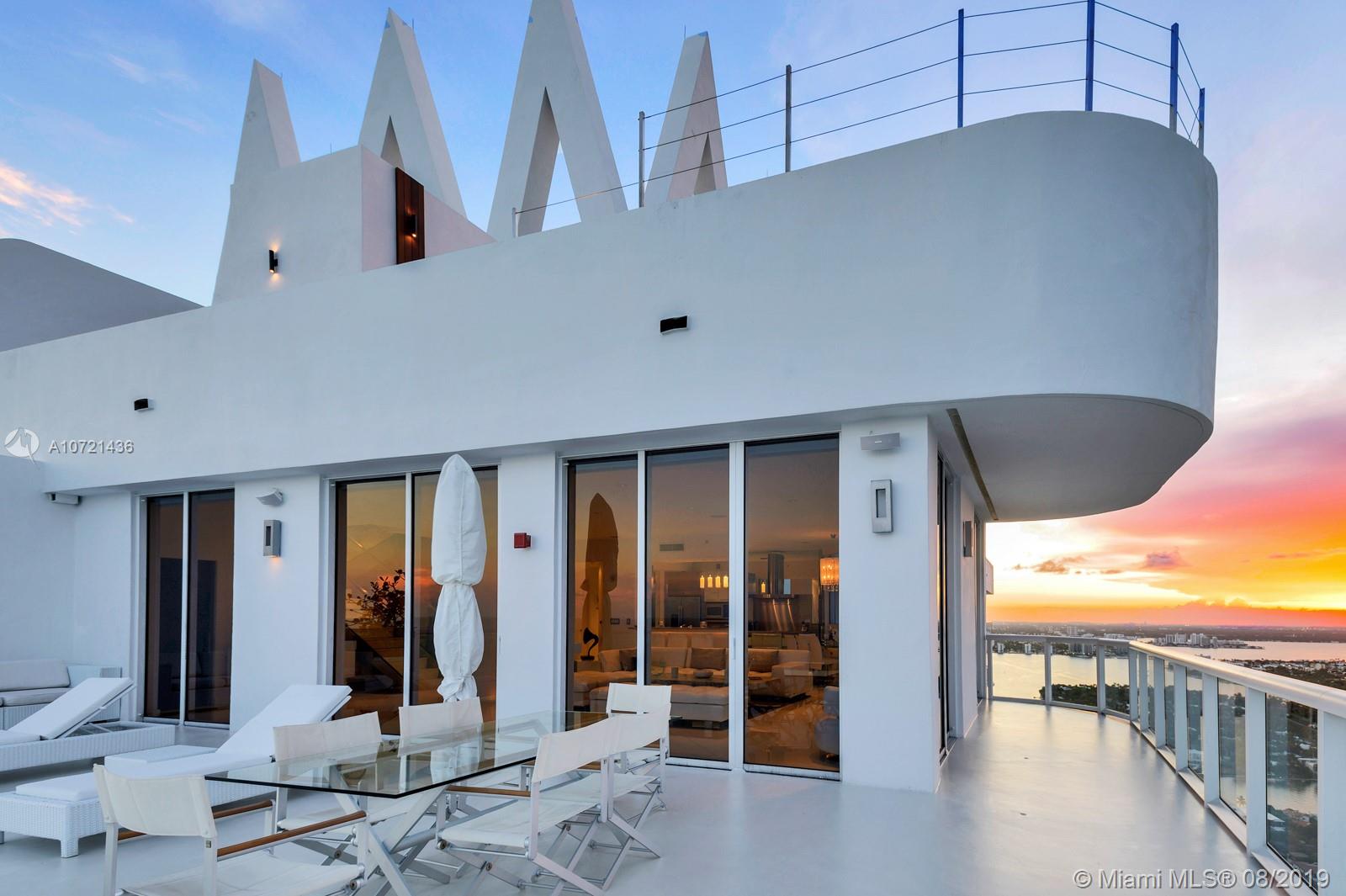 AKOYA CONDO - Residential