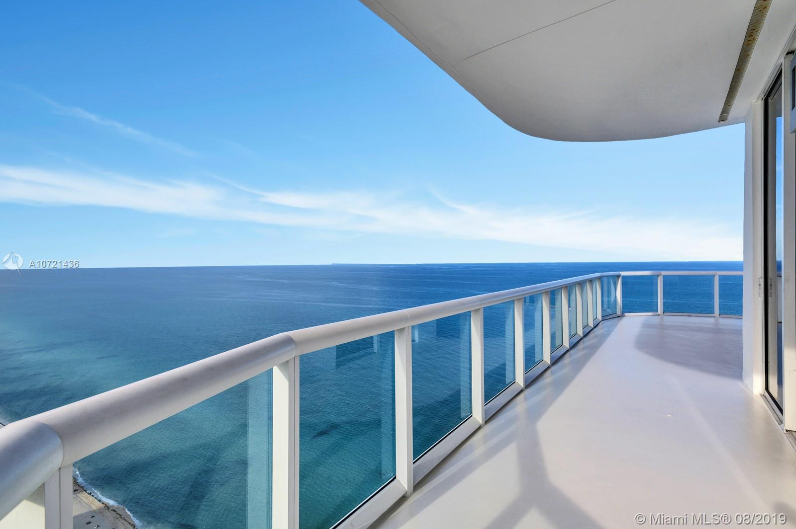 AKOYA CONDO - Residential