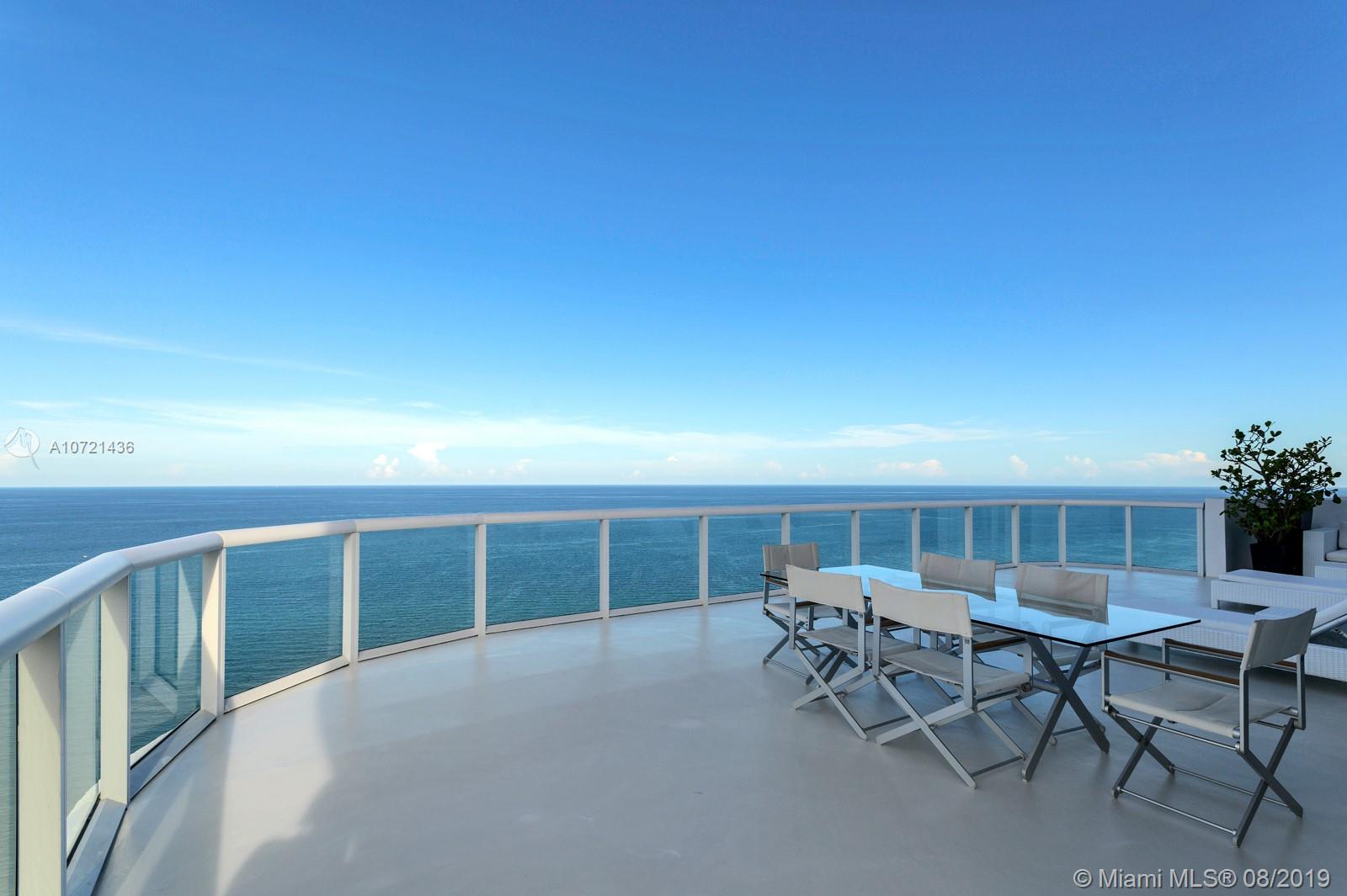 AKOYA CONDO - Residential