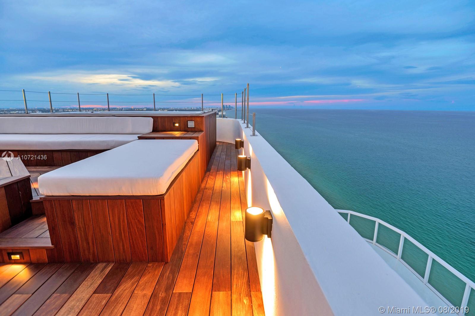 AKOYA CONDO - Residential