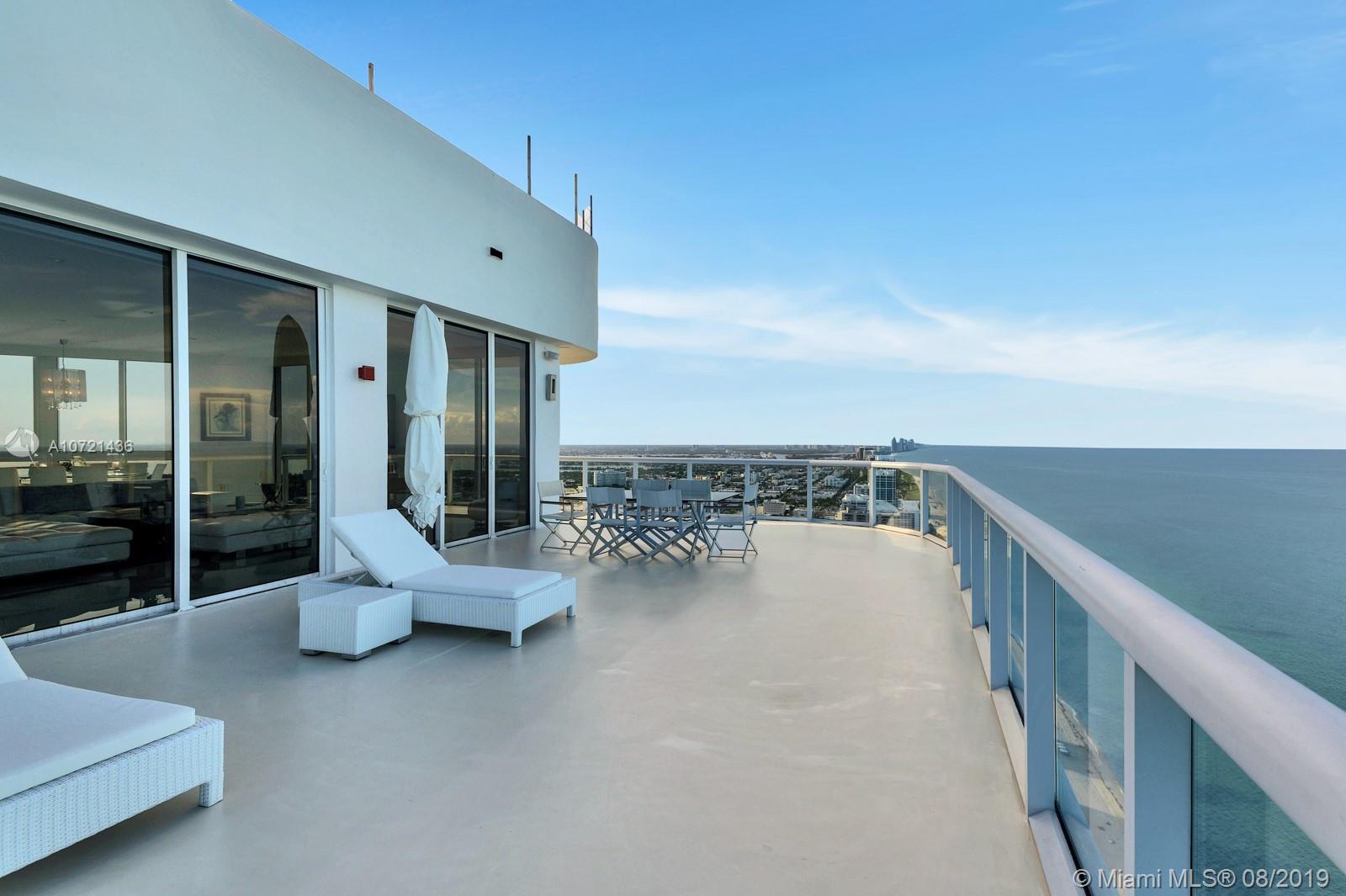 AKOYA CONDO - Residential