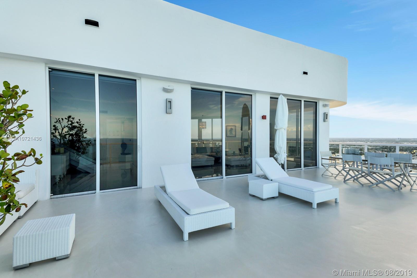 AKOYA CONDO - Residential