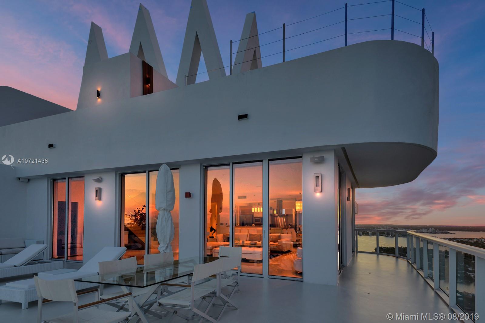 AKOYA CONDO - Residential