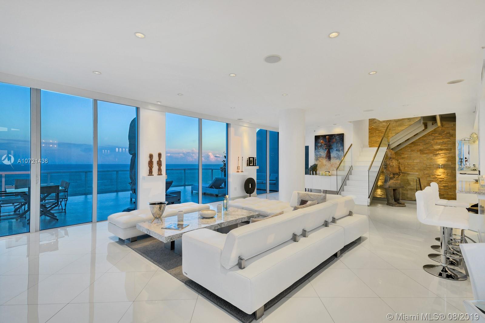 AKOYA CONDO - Residential