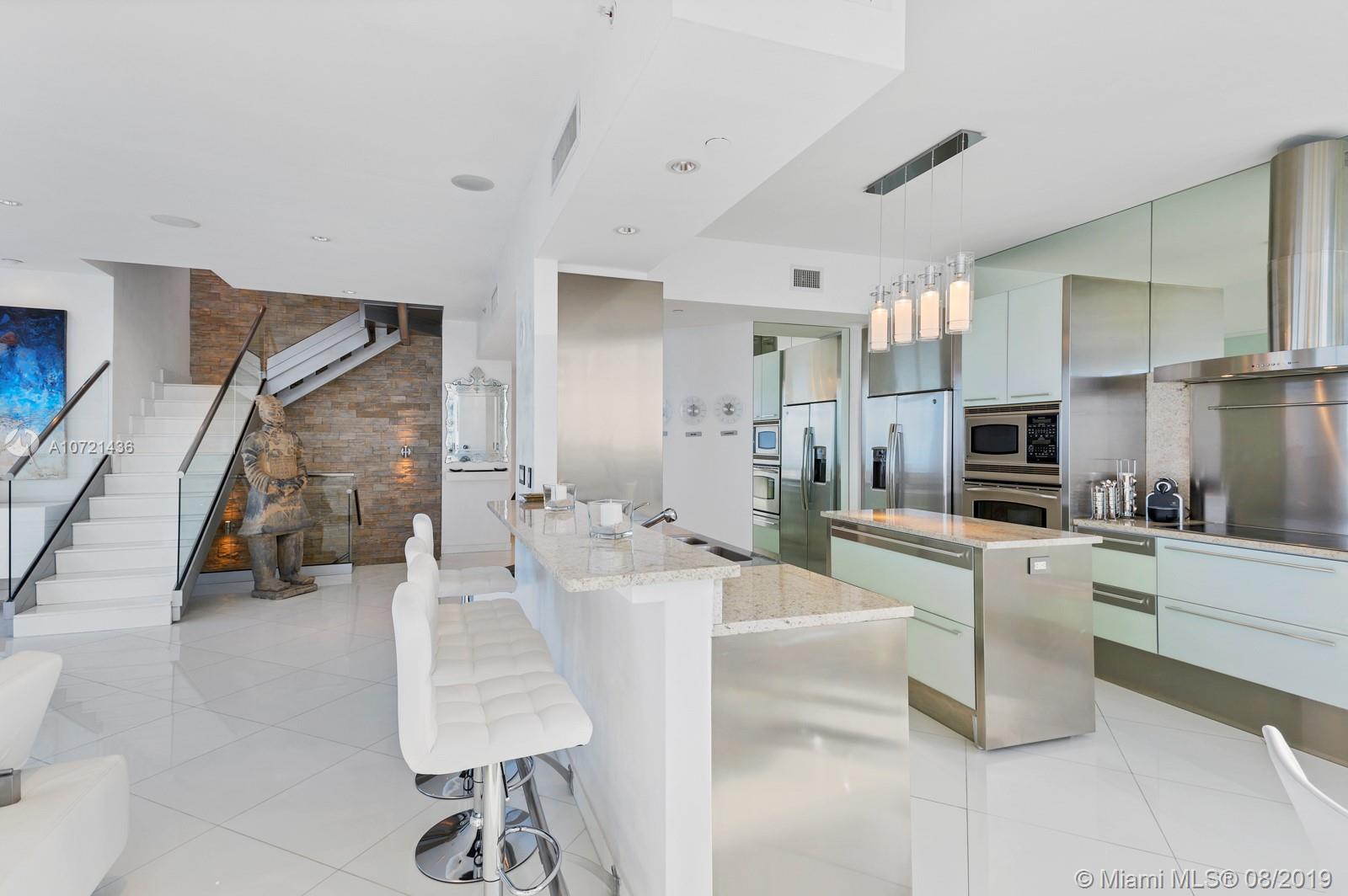 AKOYA CONDO - Residential