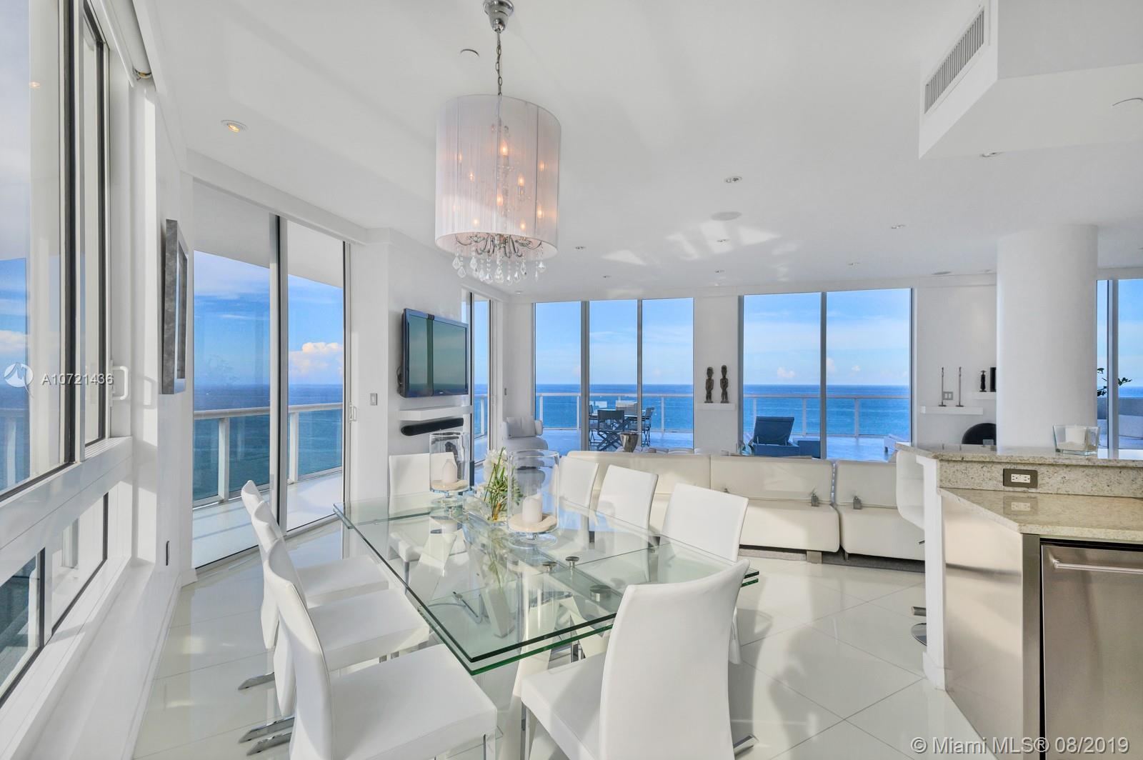 AKOYA CONDO - Residential