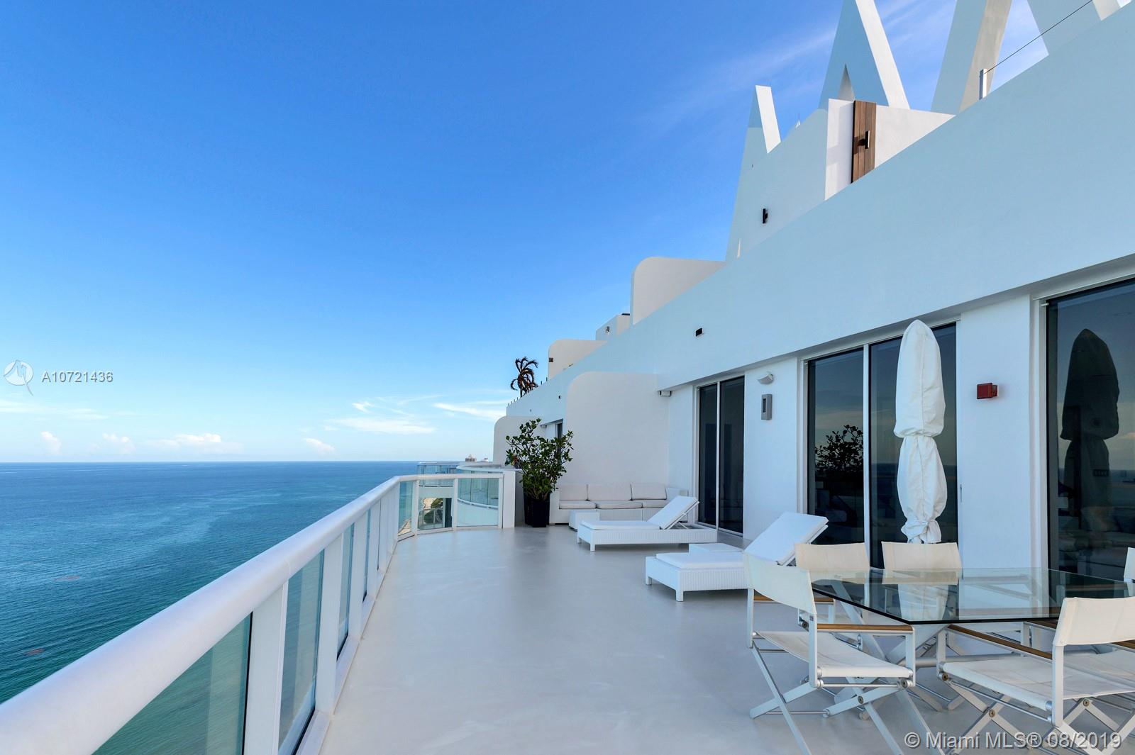 AKOYA CONDO - Residential