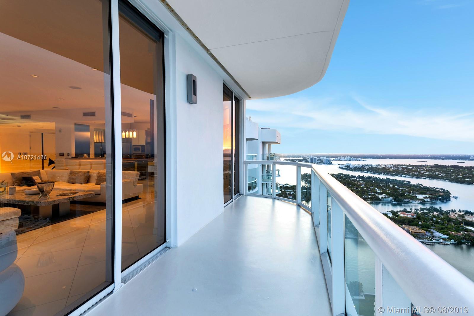 AKOYA CONDO - Residential