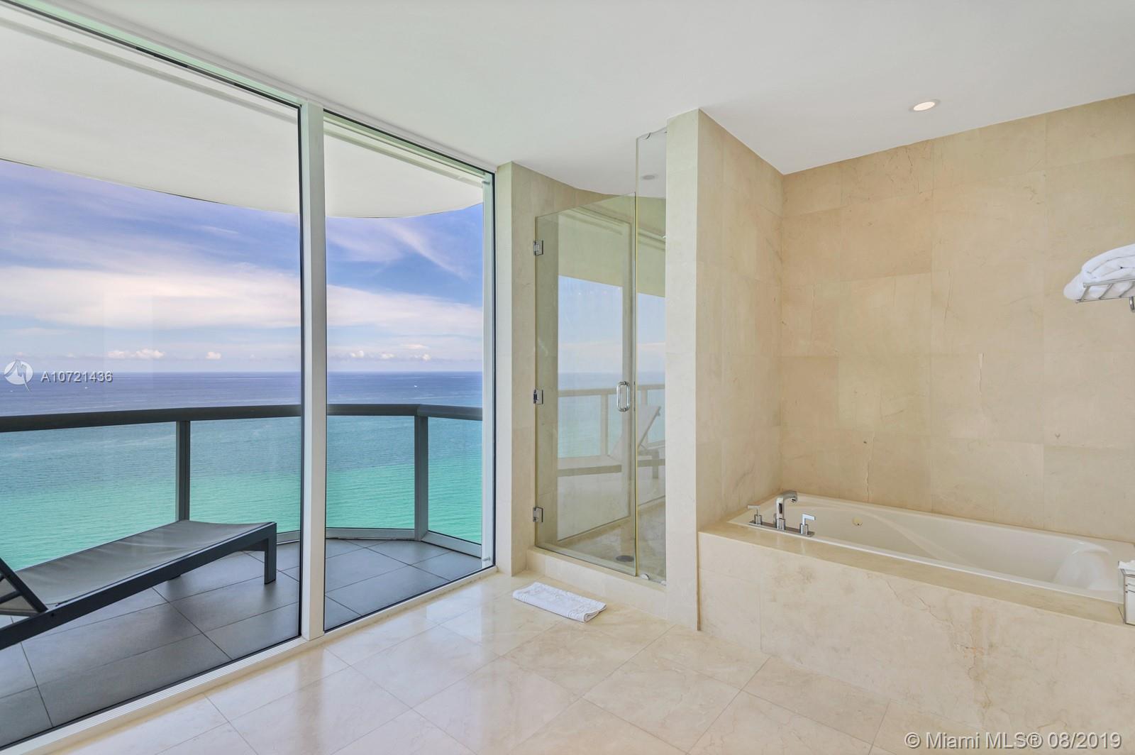 AKOYA CONDO - Residential