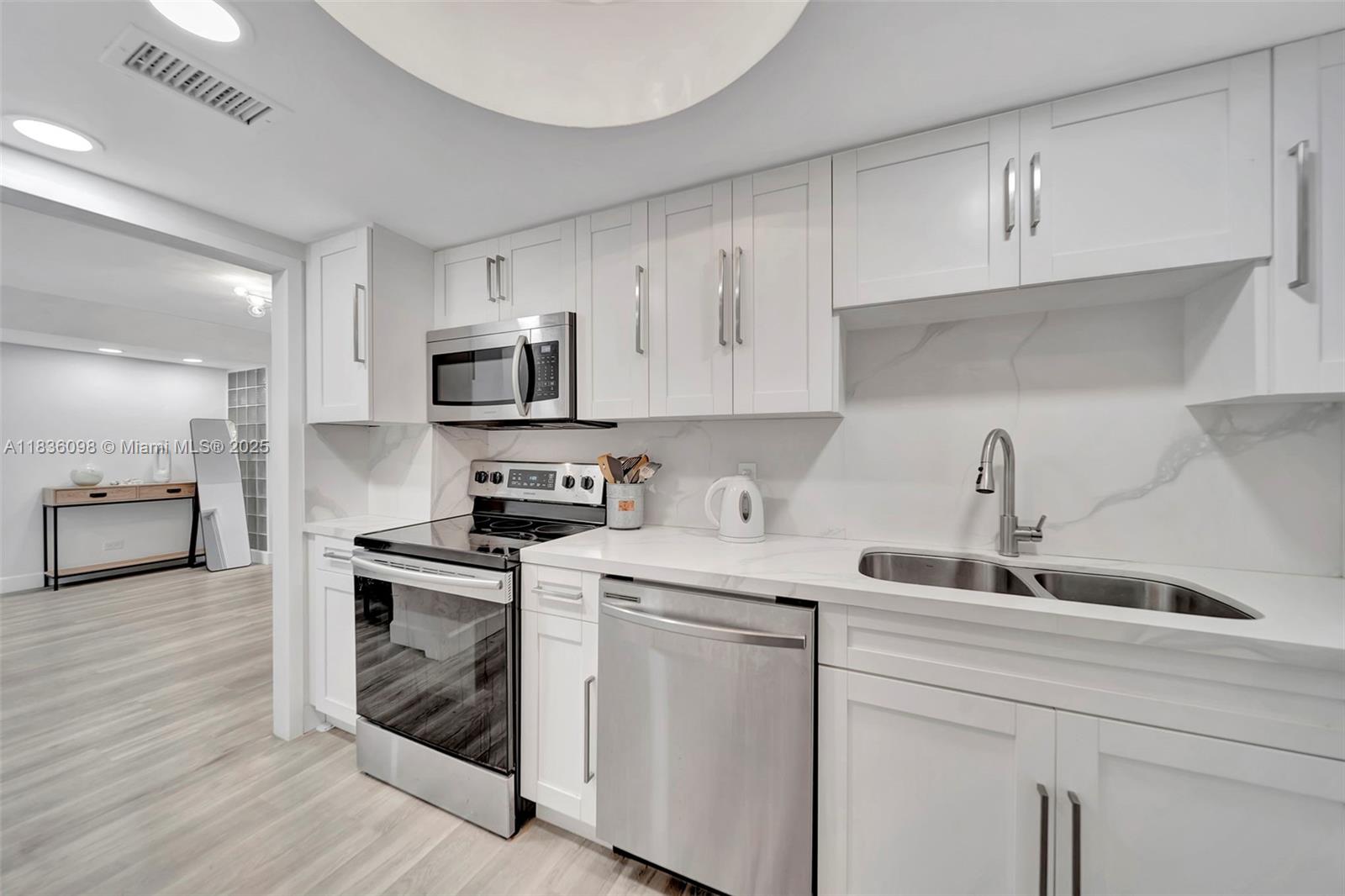 Carriage Club North - Residential