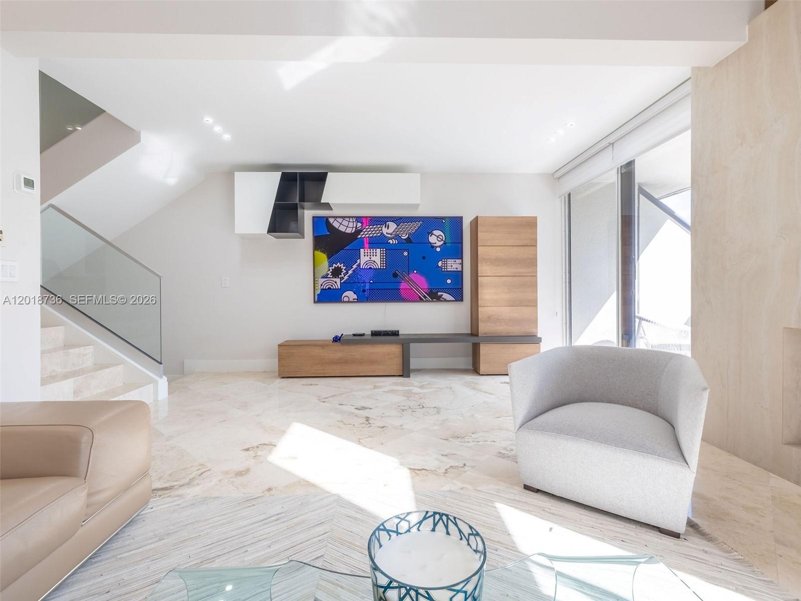 PORTSIDE YACHT CLUB CONDO - Residential