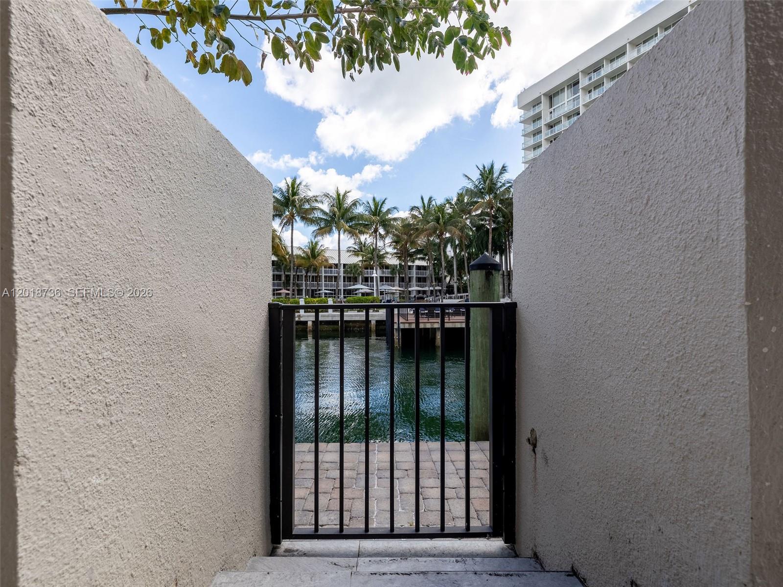 PORTSIDE YACHT CLUB CONDO - Residential