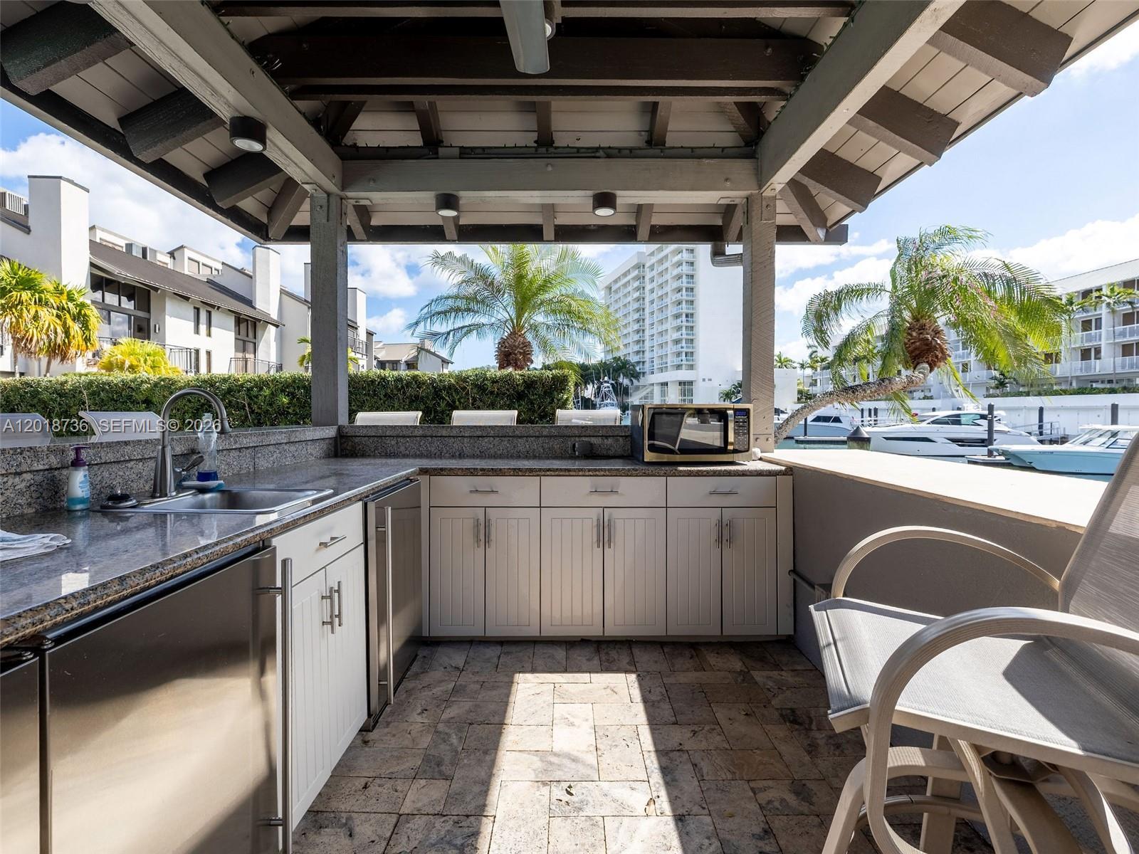 PORTSIDE YACHT CLUB CONDO - Residential