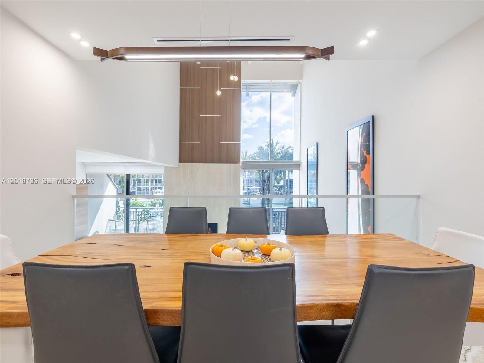 PORTSIDE YACHT CLUB CONDO - Residential