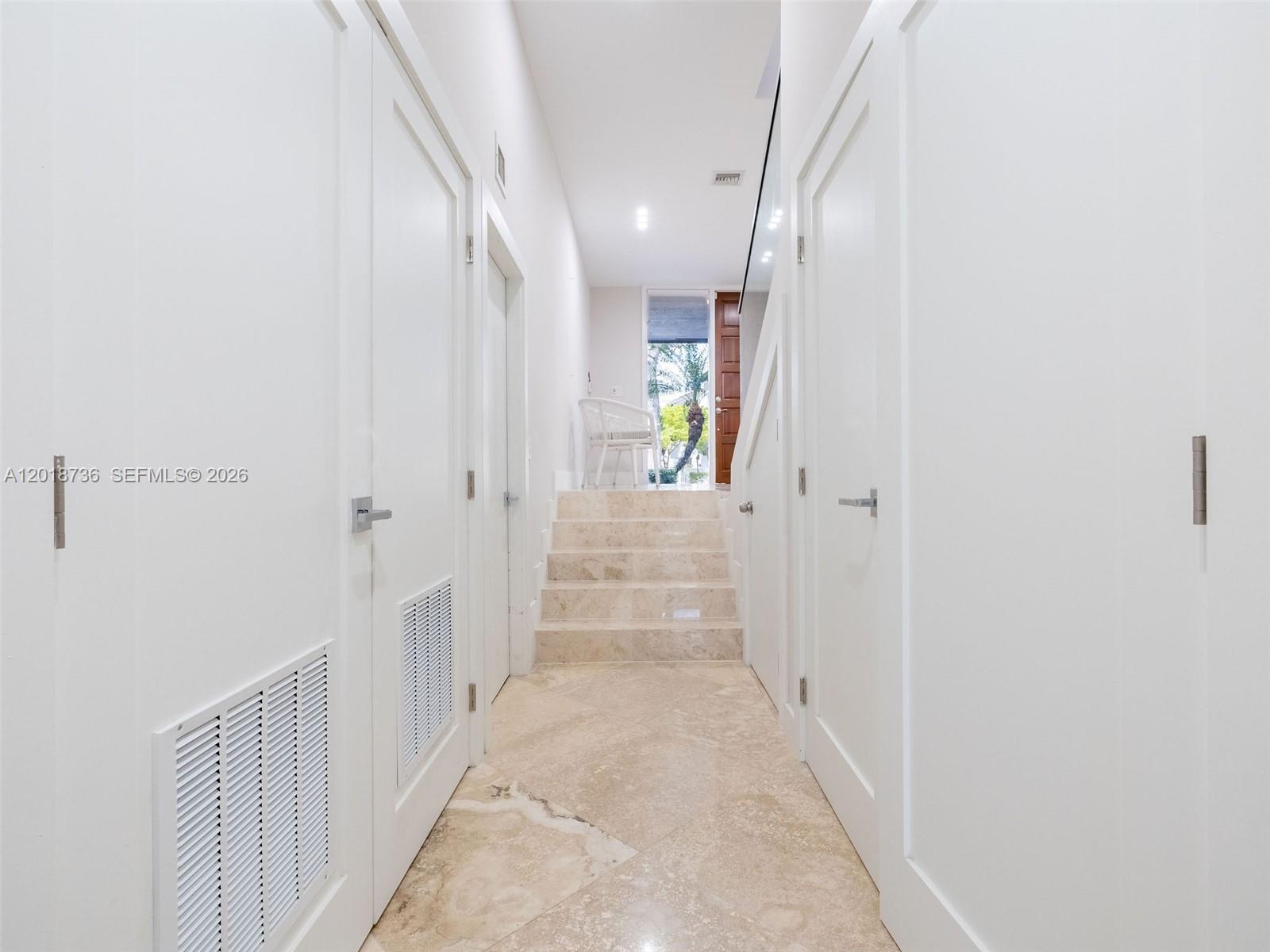 PORTSIDE YACHT CLUB CONDO - Residential