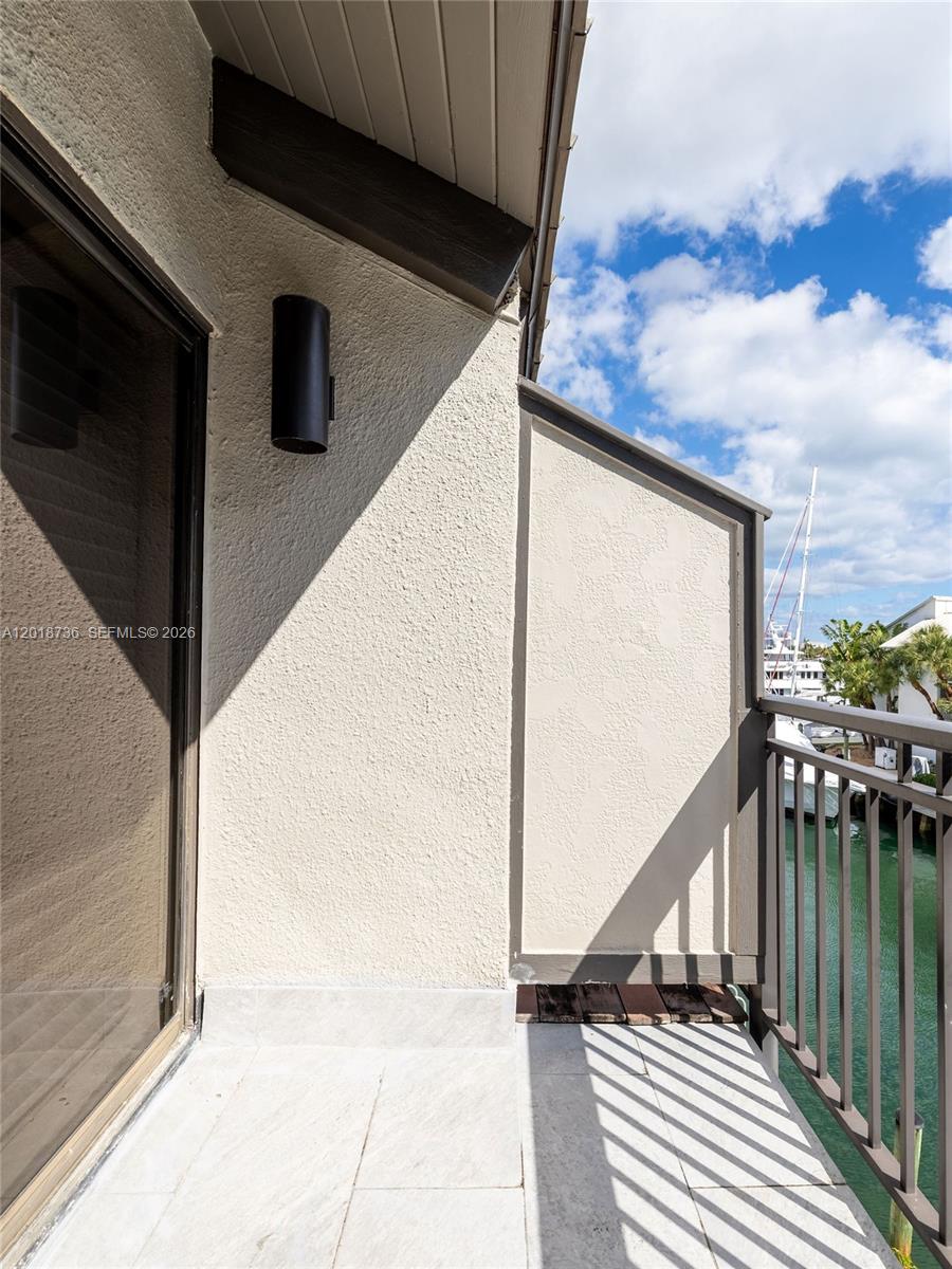 PORTSIDE YACHT CLUB CONDO - Residential