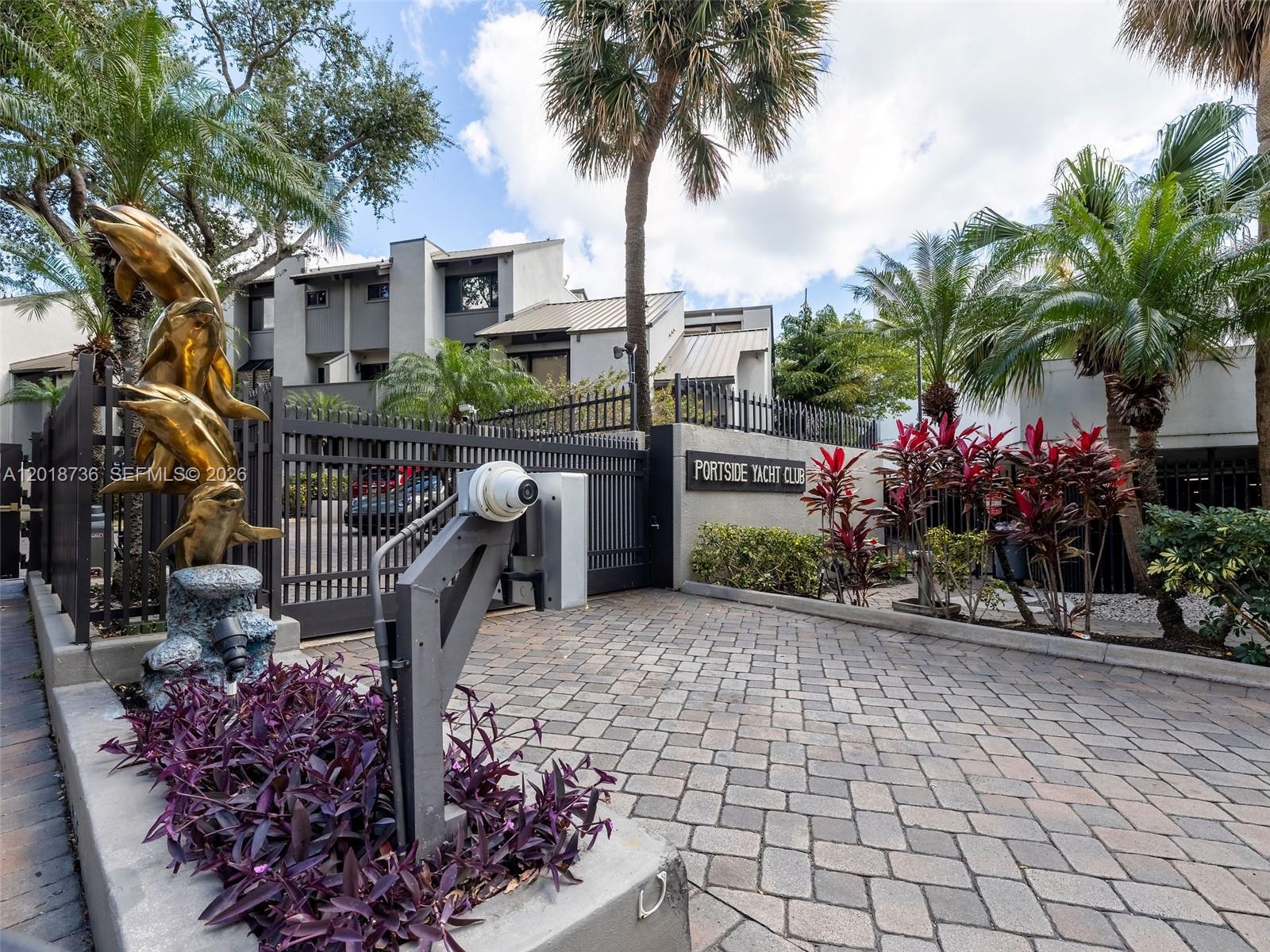 PORTSIDE YACHT CLUB CONDO - Residential