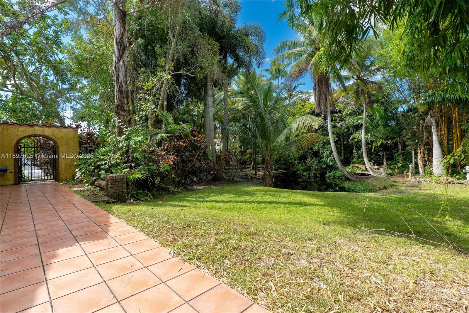 FLA FRUIT LANDS CO - Residential