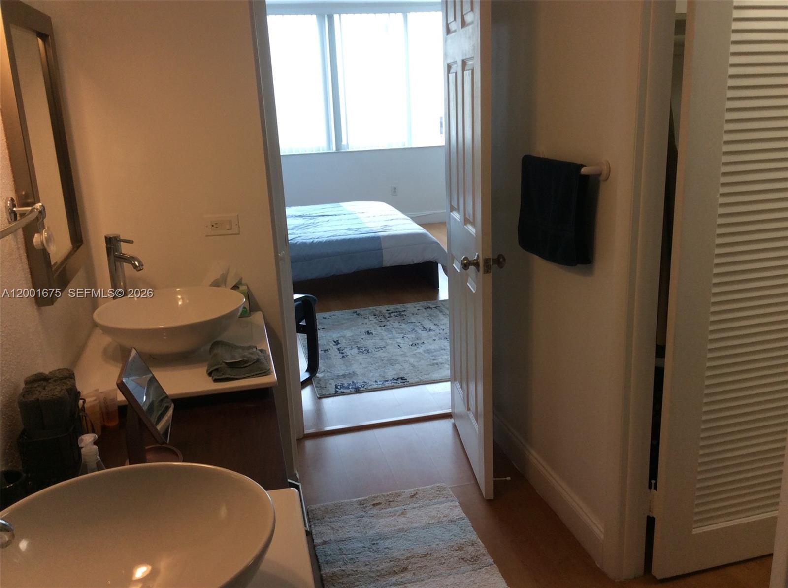 BAYVIEW CONDO - Residential Lease