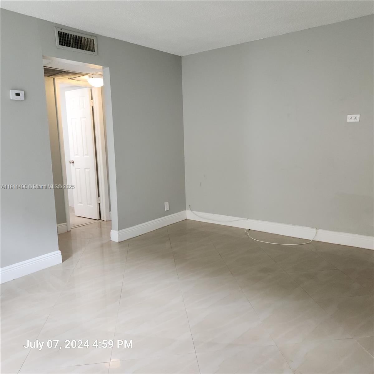 ARBOR KEYS CONDO - Residential