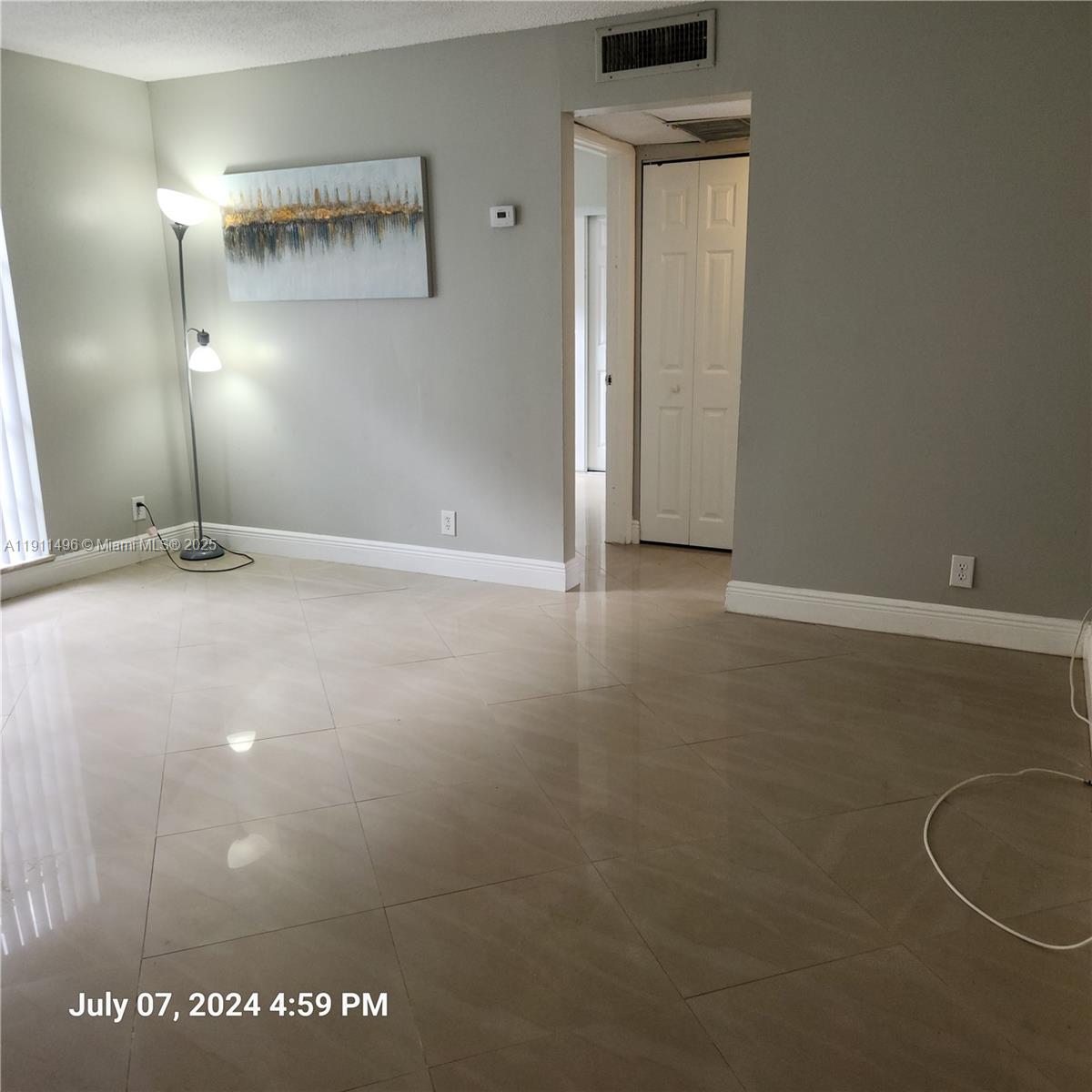 ARBOR KEYS CONDO - Residential