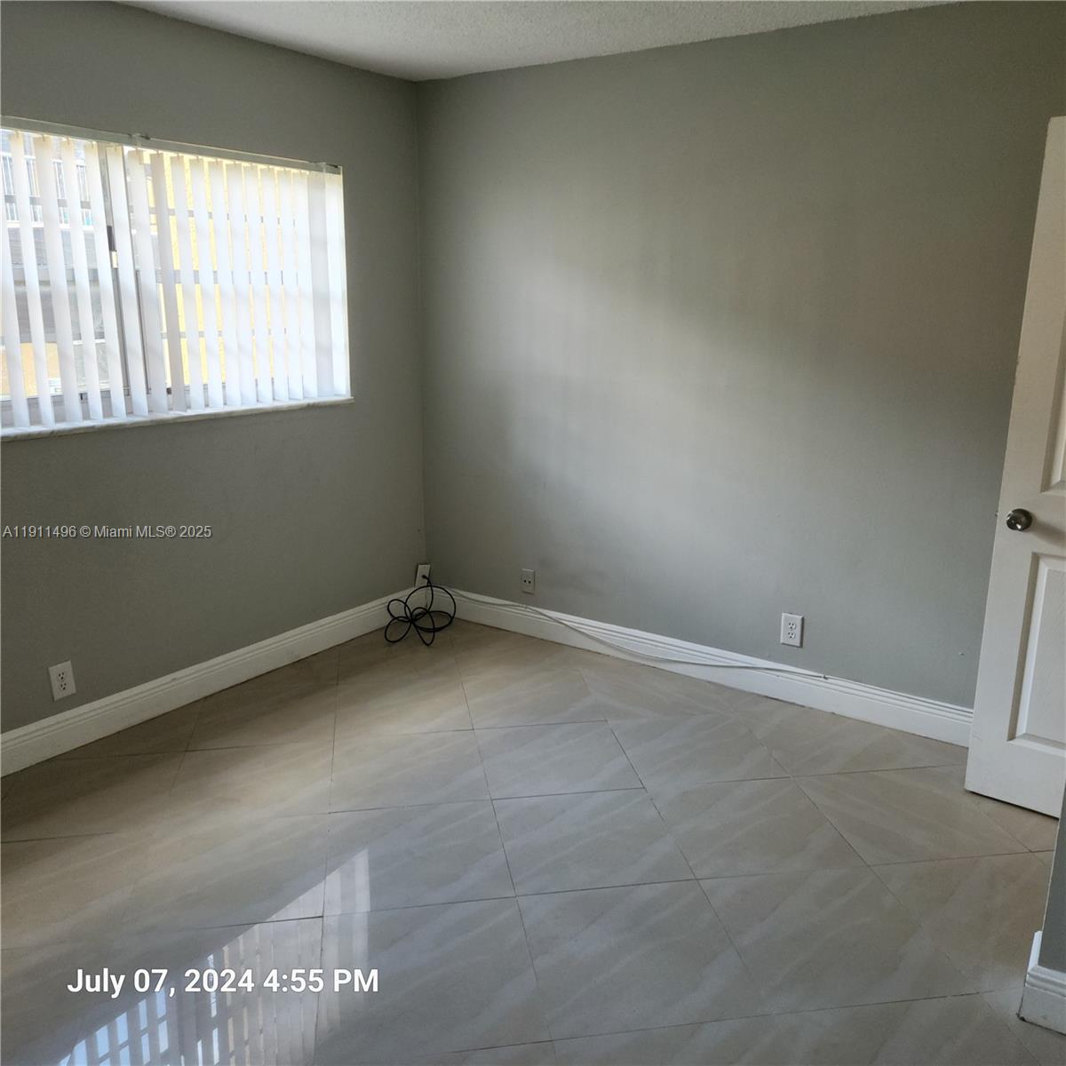 ARBOR KEYS CONDO - Residential