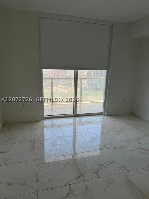 50 W Biscayne Blvd 3907