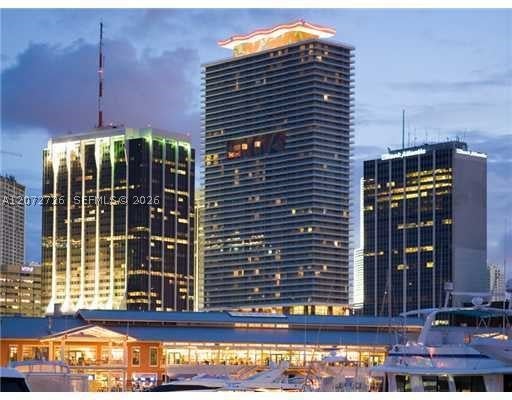 50 W Biscayne Blvd 3907