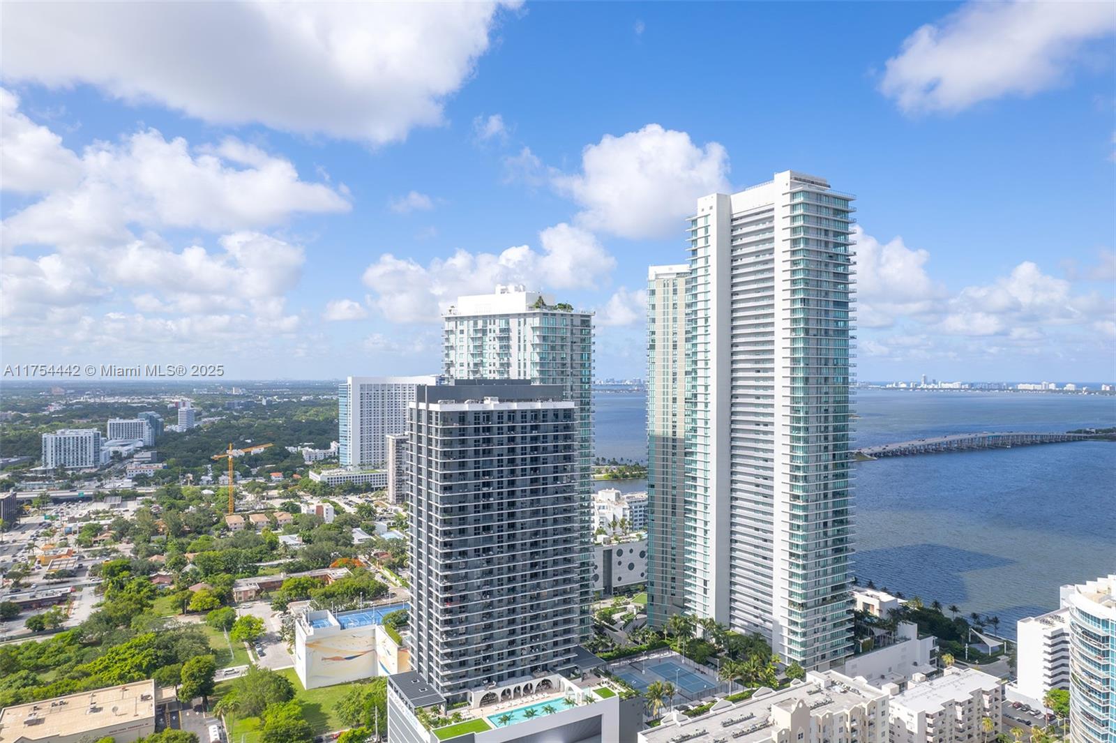 GRAN PARAISO CONDO - Residential