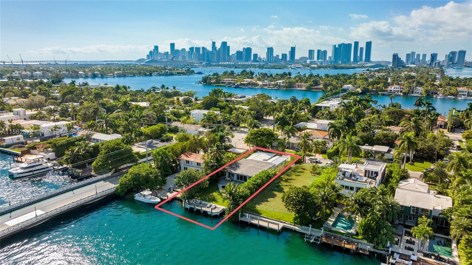 Rental Property at 441 E Dilido Dr, Miami Beach, Miami-Dade County, Florida - Bedrooms: 4 
Bathrooms: 4  - $32,000 MO.