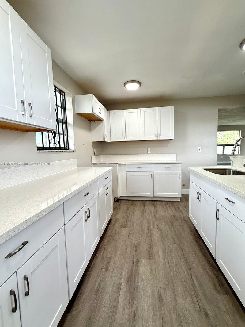 MYRTLE GROVE - Residential