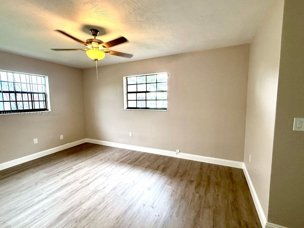 MYRTLE GROVE - Residential